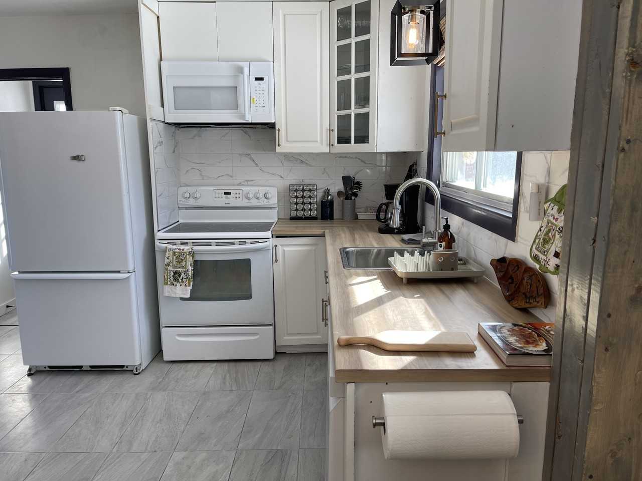 3590 Devine Road - Photo 7 of 15