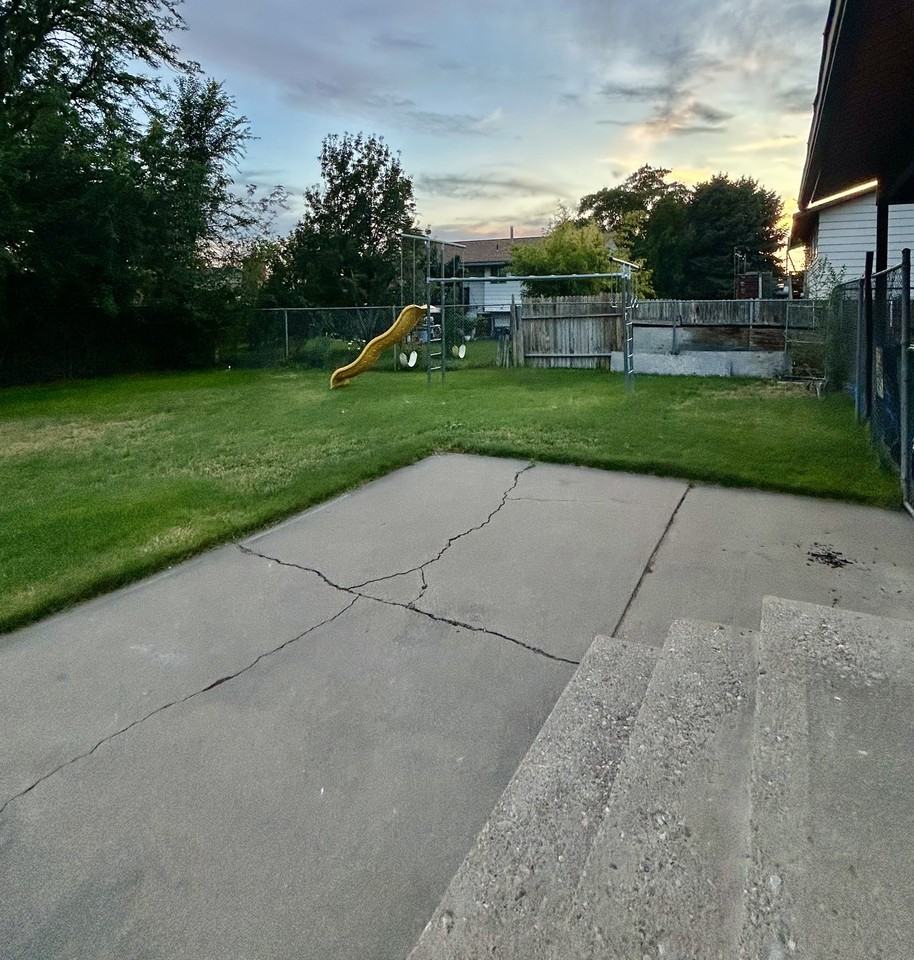 748 E 600 N - Photo 7 of 12