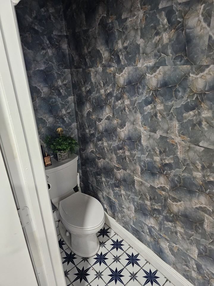 2178 Nw 47th St #1 - Photo 7 of 13