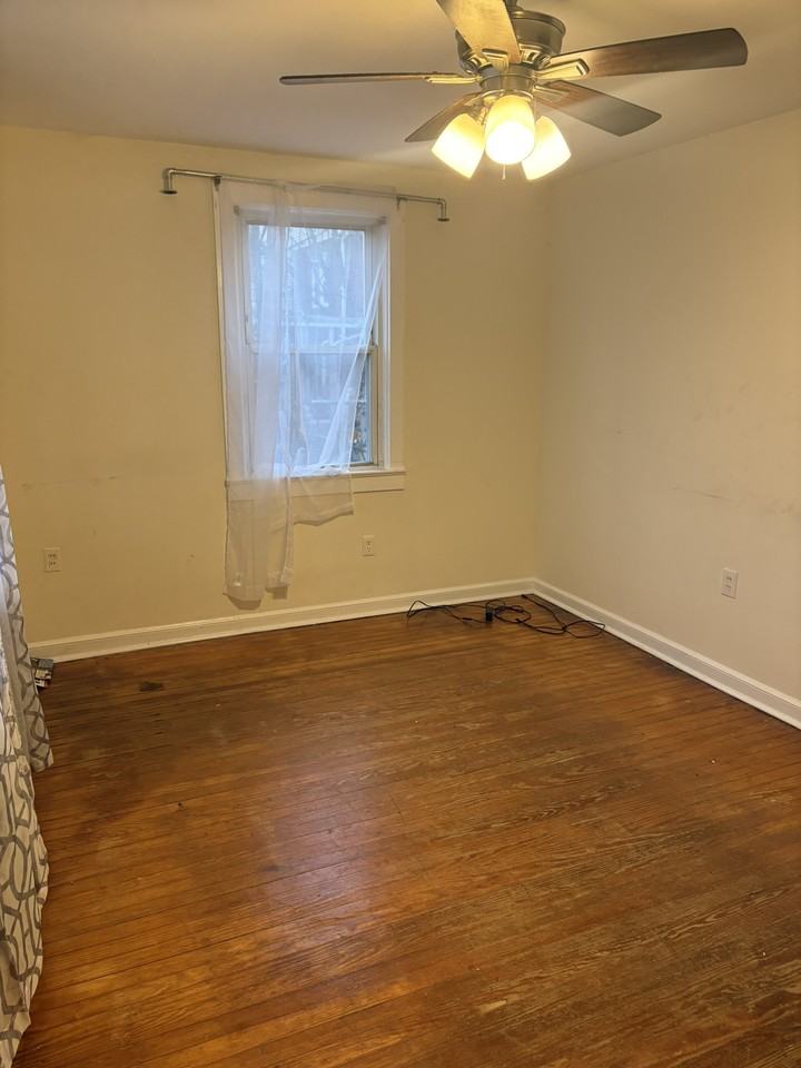 721 Brown St #1 - Photo 4 of 20