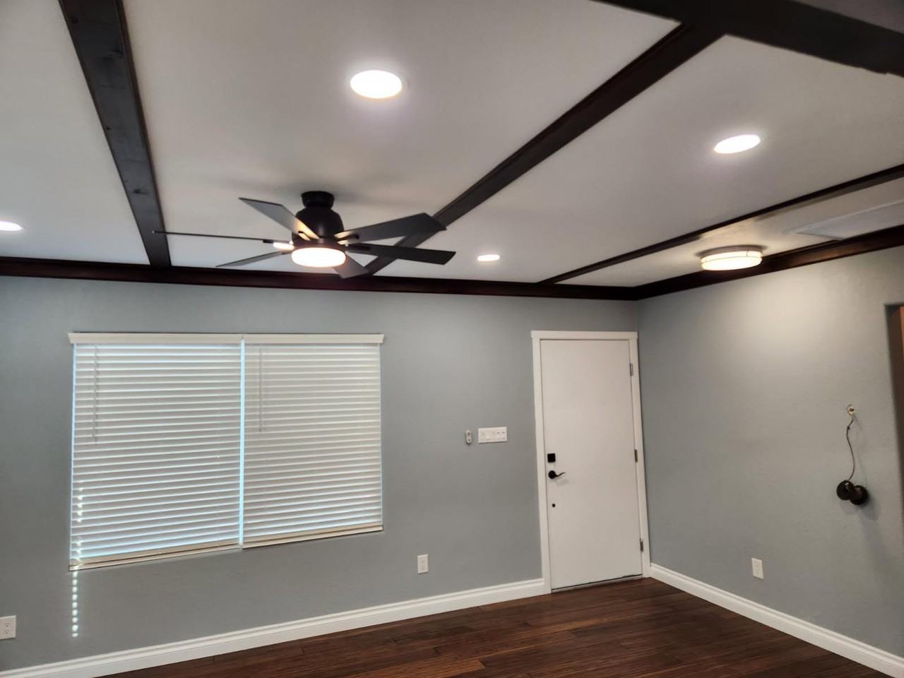 703 42nd St #NA - Photo 6 of 17