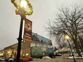 139 W Railroad St #2B - Photo 1 of 1