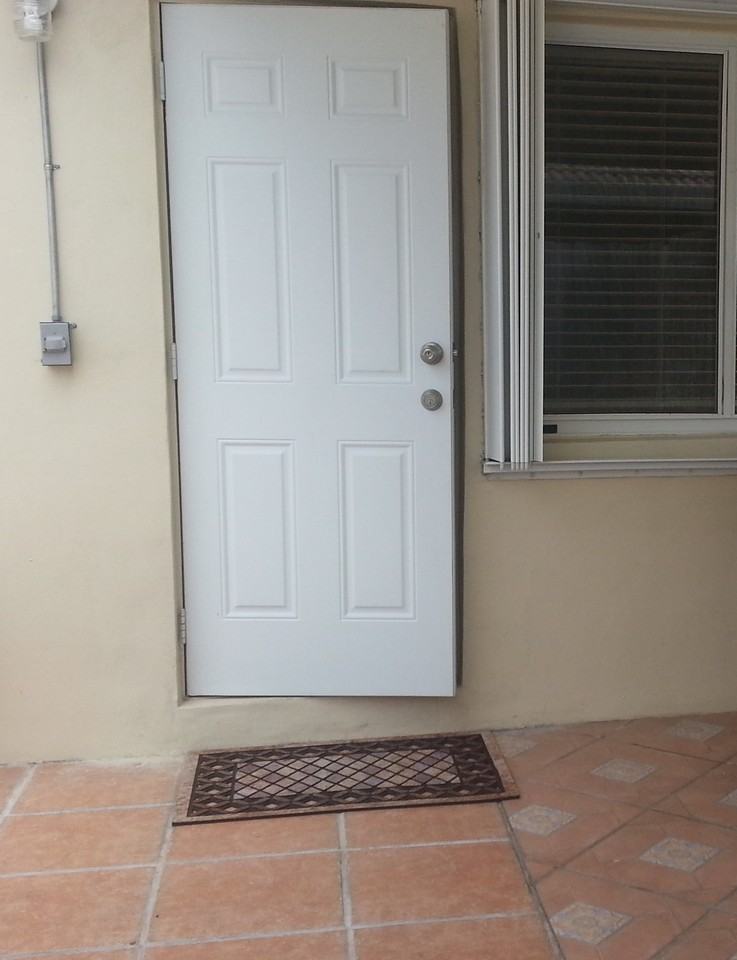 9979 Nw 127th St #2 - Photo 6 of 7