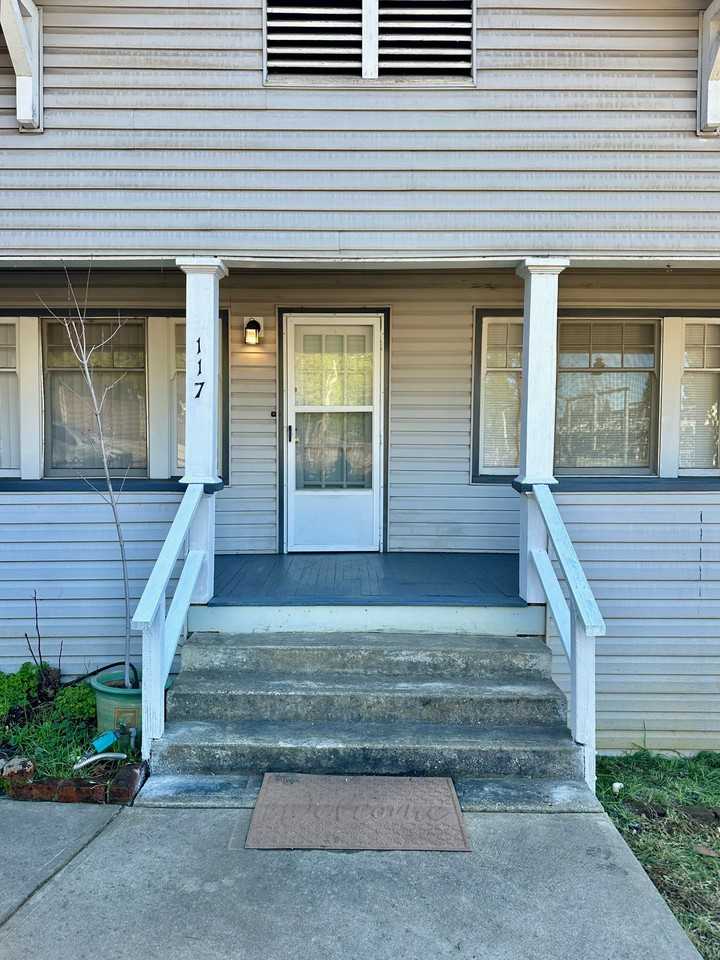 117 E Empire St #1 - Photo 3 of 23