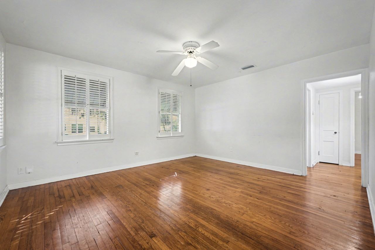 2652 Merwyn Rd #1 - Photo 2 of 5