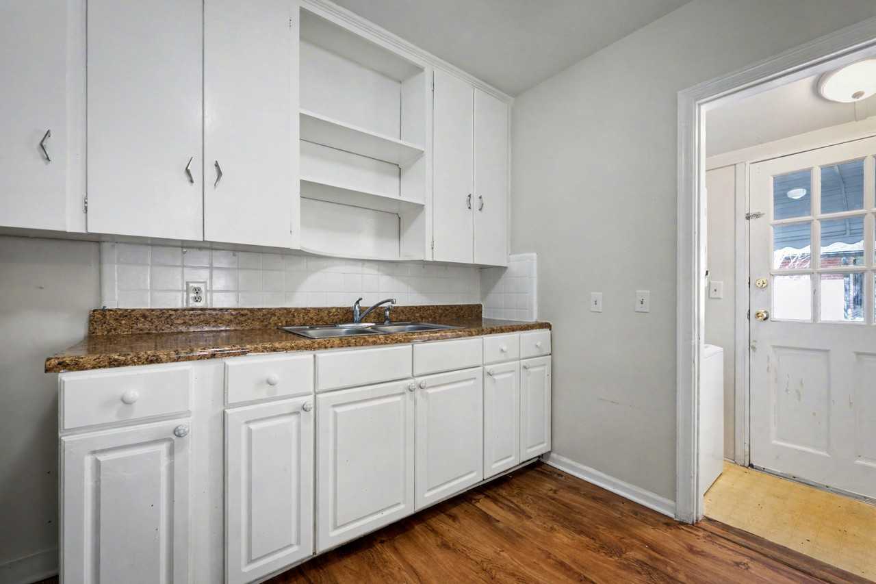 2652 Merwyn Rd #1 - Photo 5 of 5