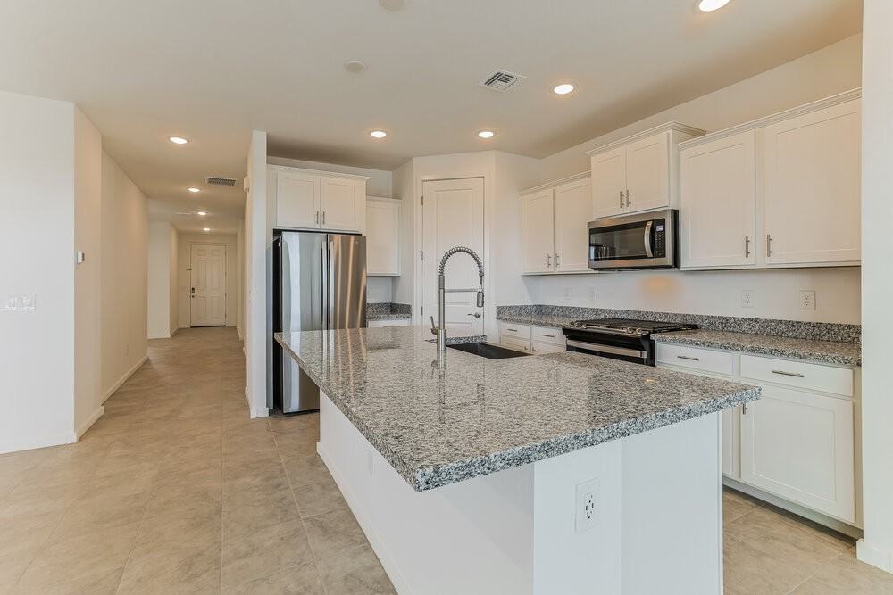 4564 W Hunter Trl - Photo 6 of 16