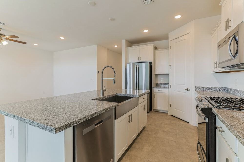 4564 W Hunter Trl - Photo 7 of 16