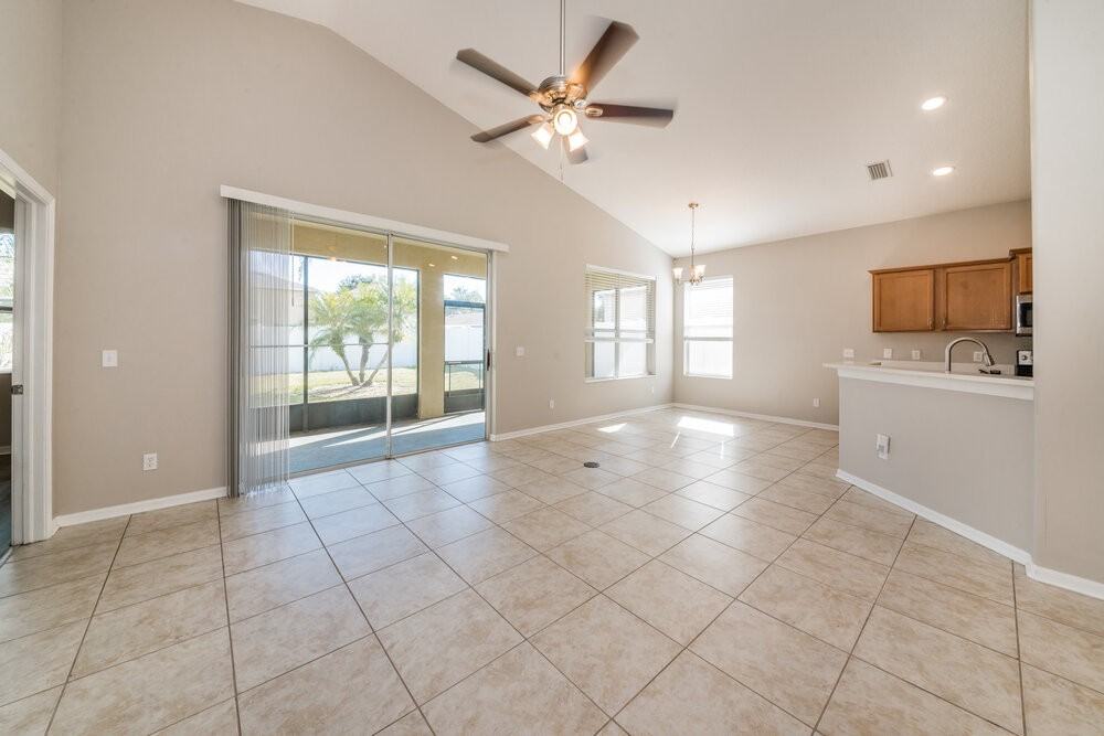 12838 Hampton Hill Dr - Photo 3 of 16