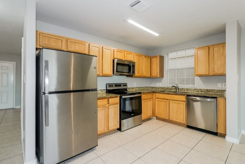 4906 N Cancun Dr - Photo 6 of 17