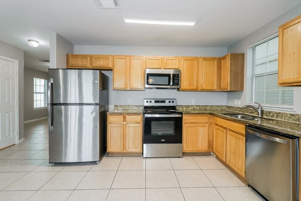 4906 N Cancun Dr - Photo 7 of 17