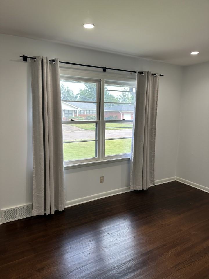 1516 Sheffield Rd #NA - Photo 5 of 17