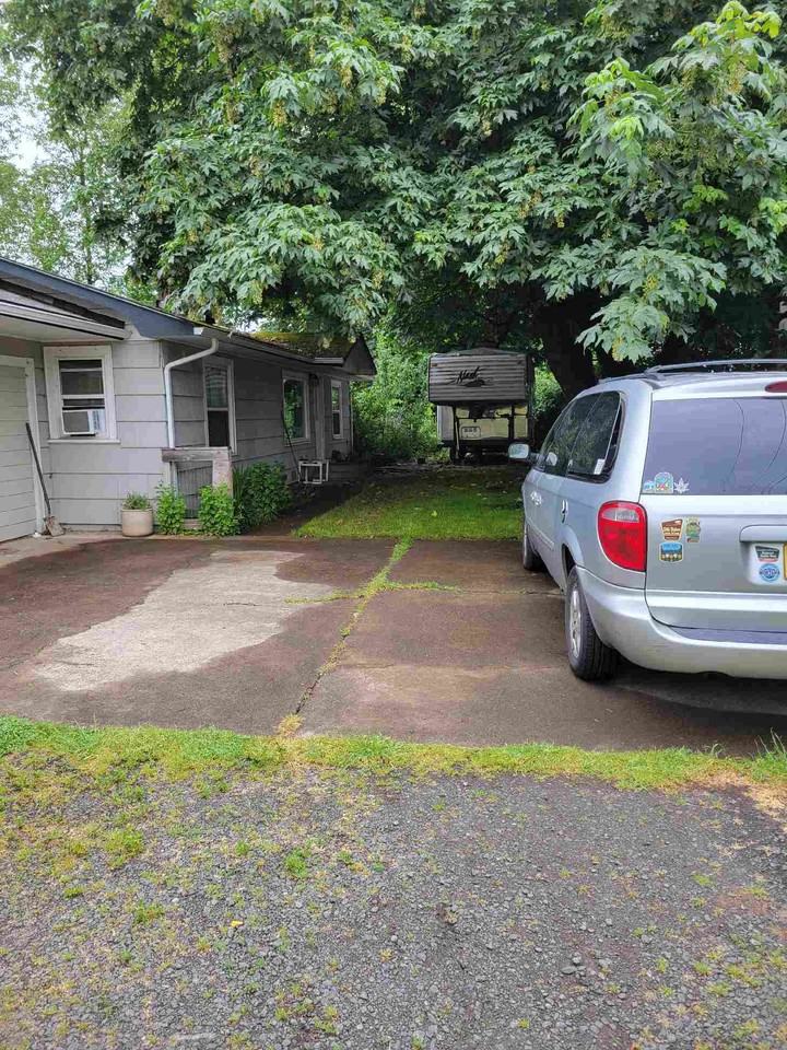 1201 Maxwell Rd #B - Photo 2 of 18