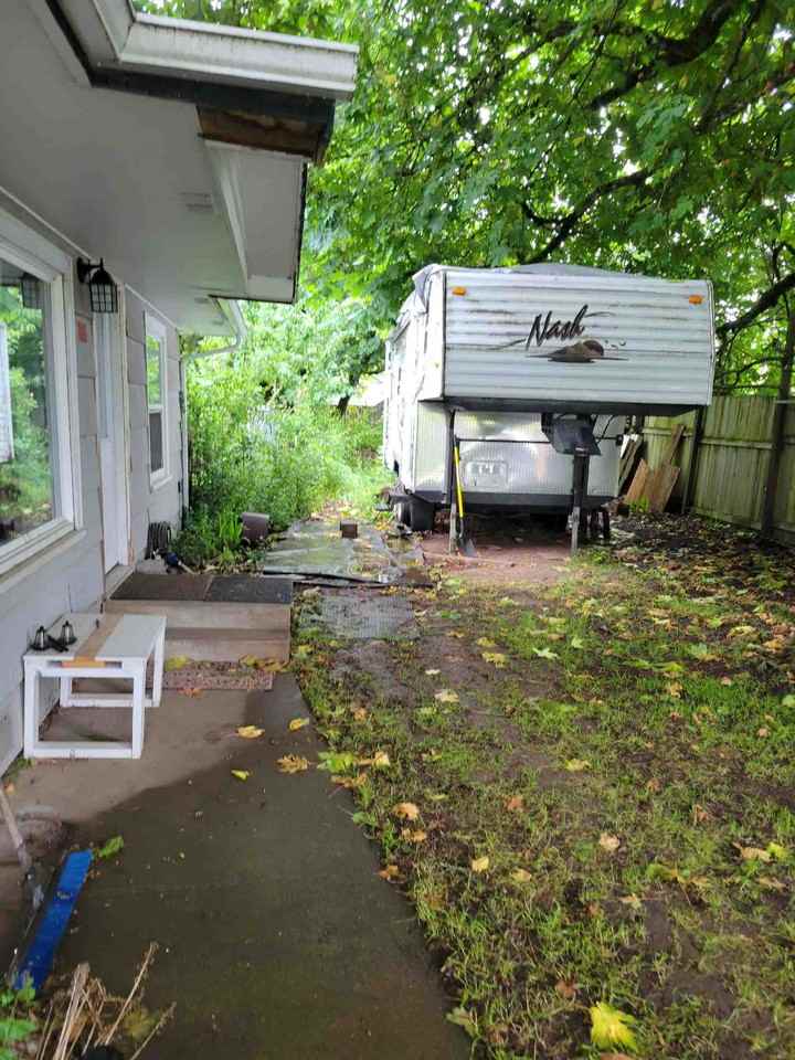 1201 Maxwell Rd #B - Photo 3 of 18