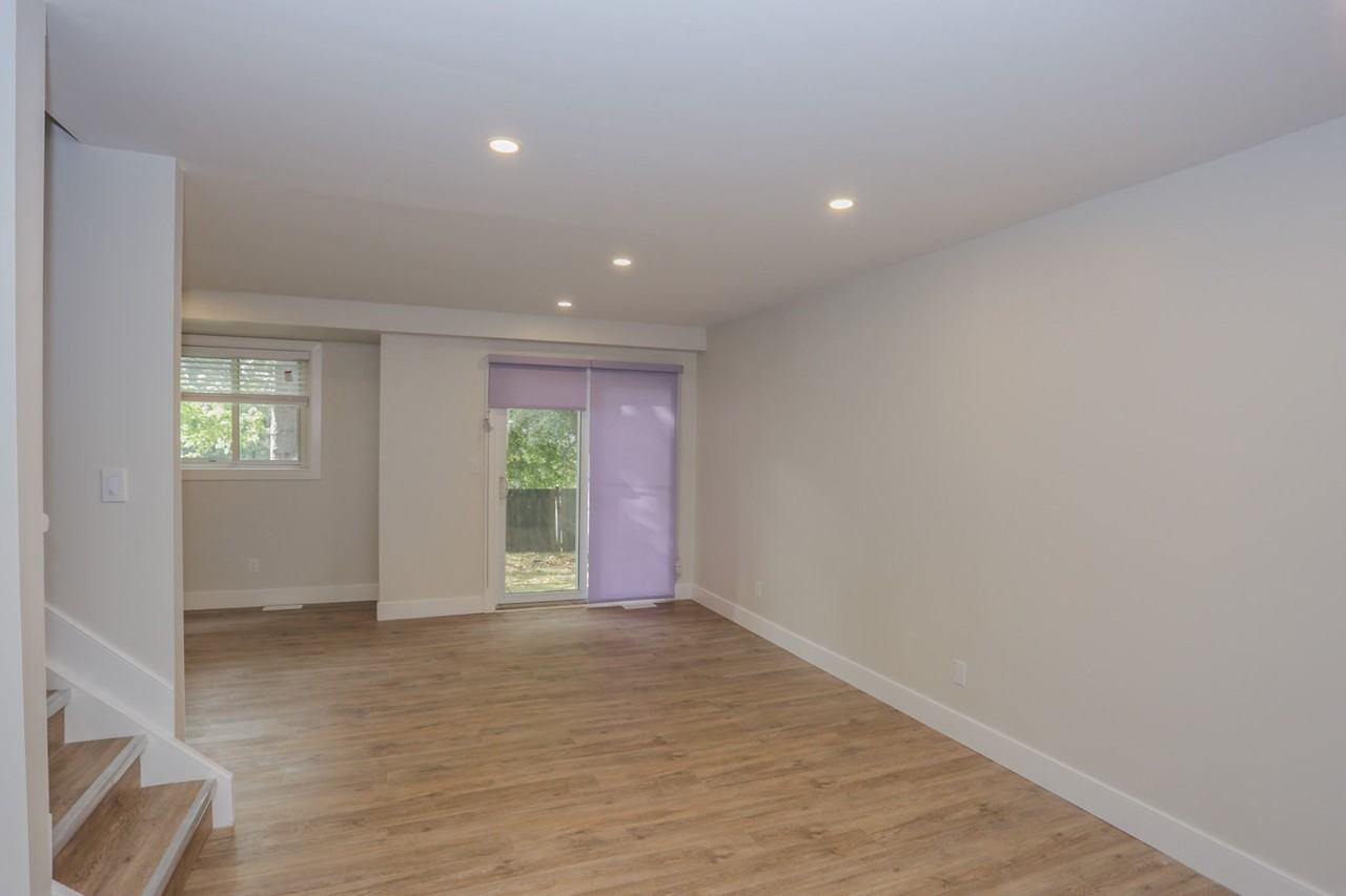 Summit Ave & Oxford St W #120 - Photo 3 of 11