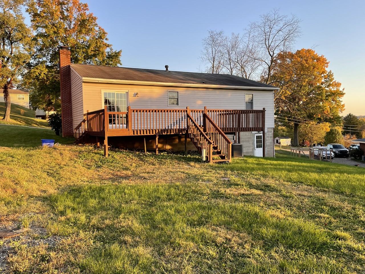 Glenwood Dr #1 - Photo 2 of 17