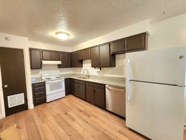 featured image of 760 Chapel Dr #B