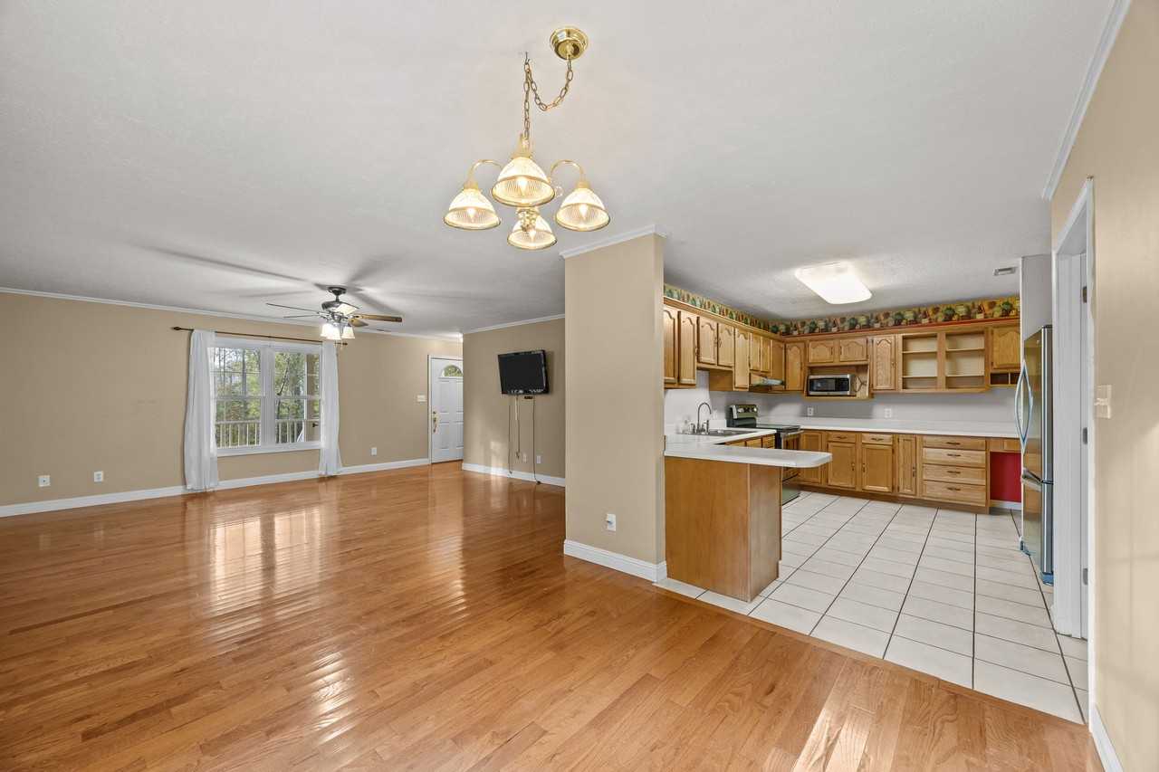 73 Waters Rd #1 - Photo 5 of 19