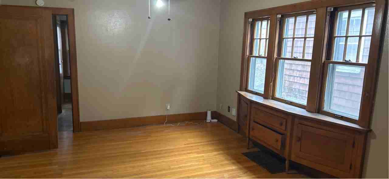 138 S Francis Ave #1 - Photo 3 of 15