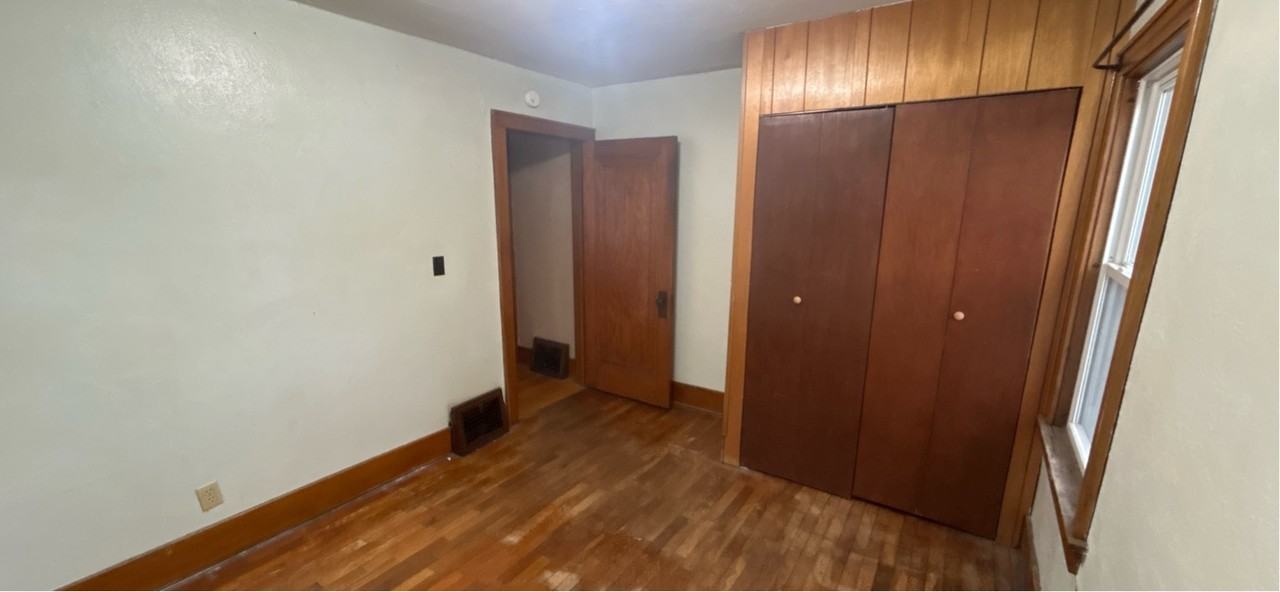 138 S Francis Ave #1 - Photo 4 of 15