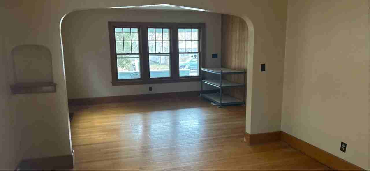 138 S Francis Ave #1 - Photo 5 of 15