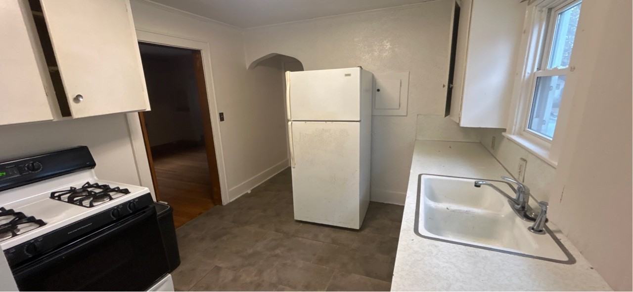 138 S Francis Ave #1 - Photo 6 of 16