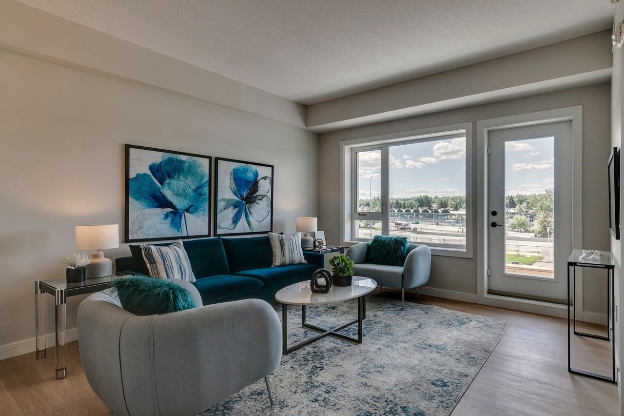 Shawnessy Station - Photo 3 of 28