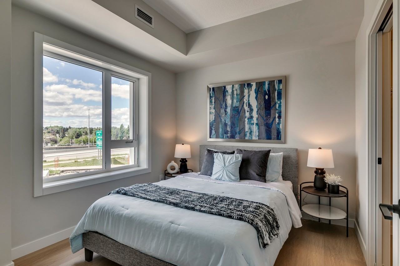 Shawnessy Station - Photo 7 of 28