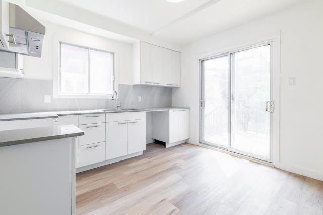 304 75e Avenue - Photo 7 of 35