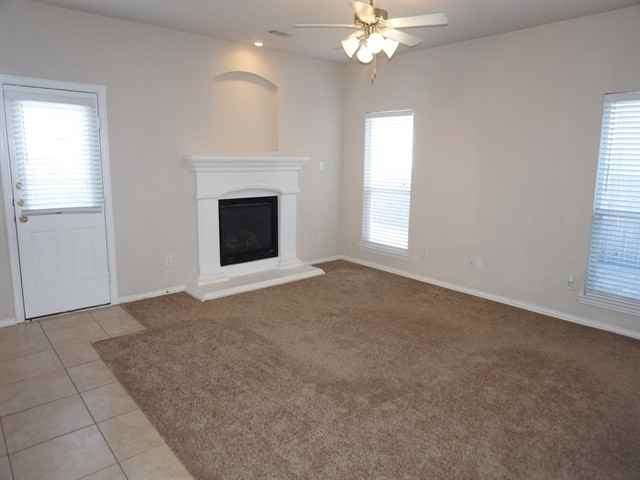 2729 Lynx Ln - Photo 2 of 12