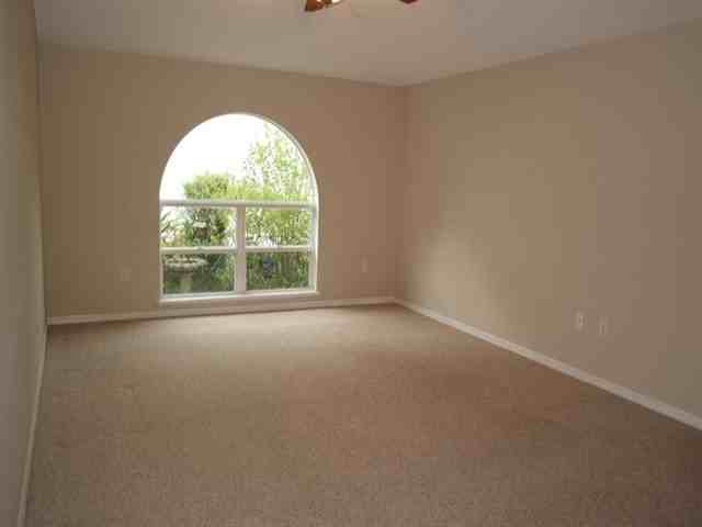1628 Settlers Creek Dr - Photo 2 of 14