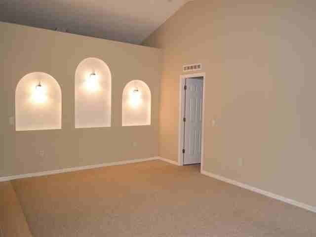 1628 Settlers Creek Dr - Photo 3 of 14
