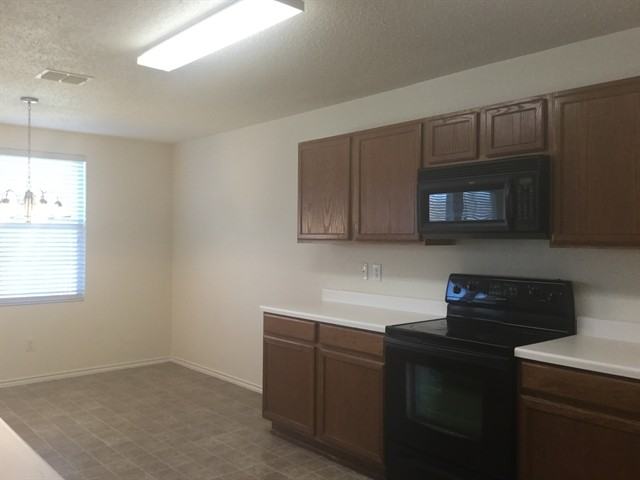 5208 Cedar Mountain Rd - Photo 3 of 19