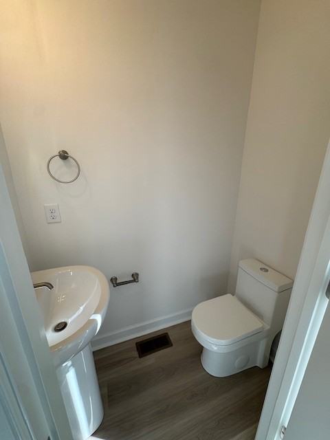 909 Baltic Ave #1 - Photo 4 of 21