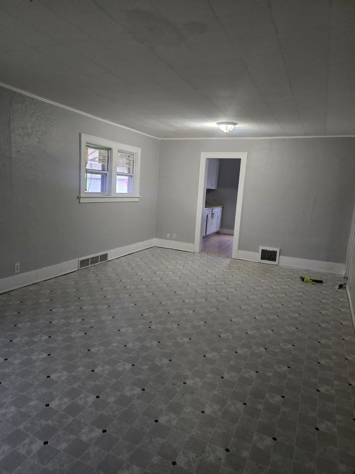 511 Berlin Ave #1 - Photo 7 of 7