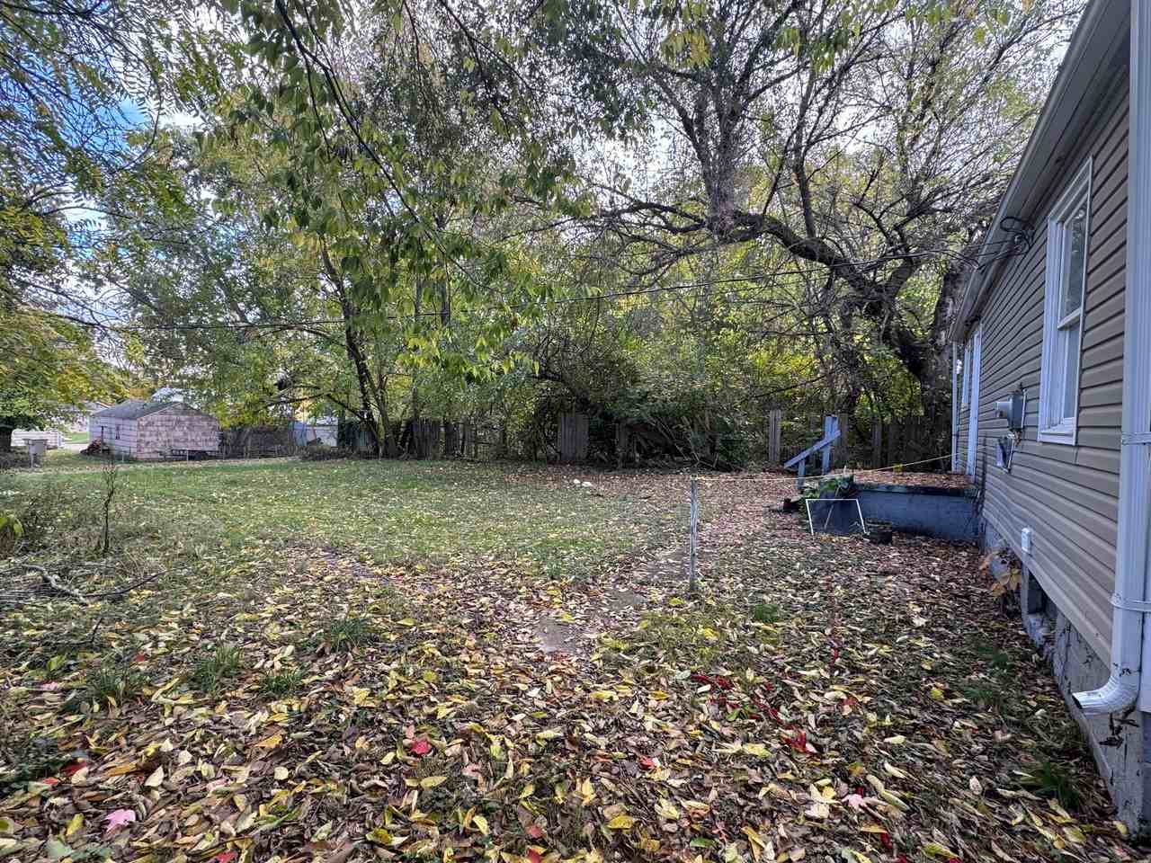 1860 Huey St #1 - Photo 3 of 3