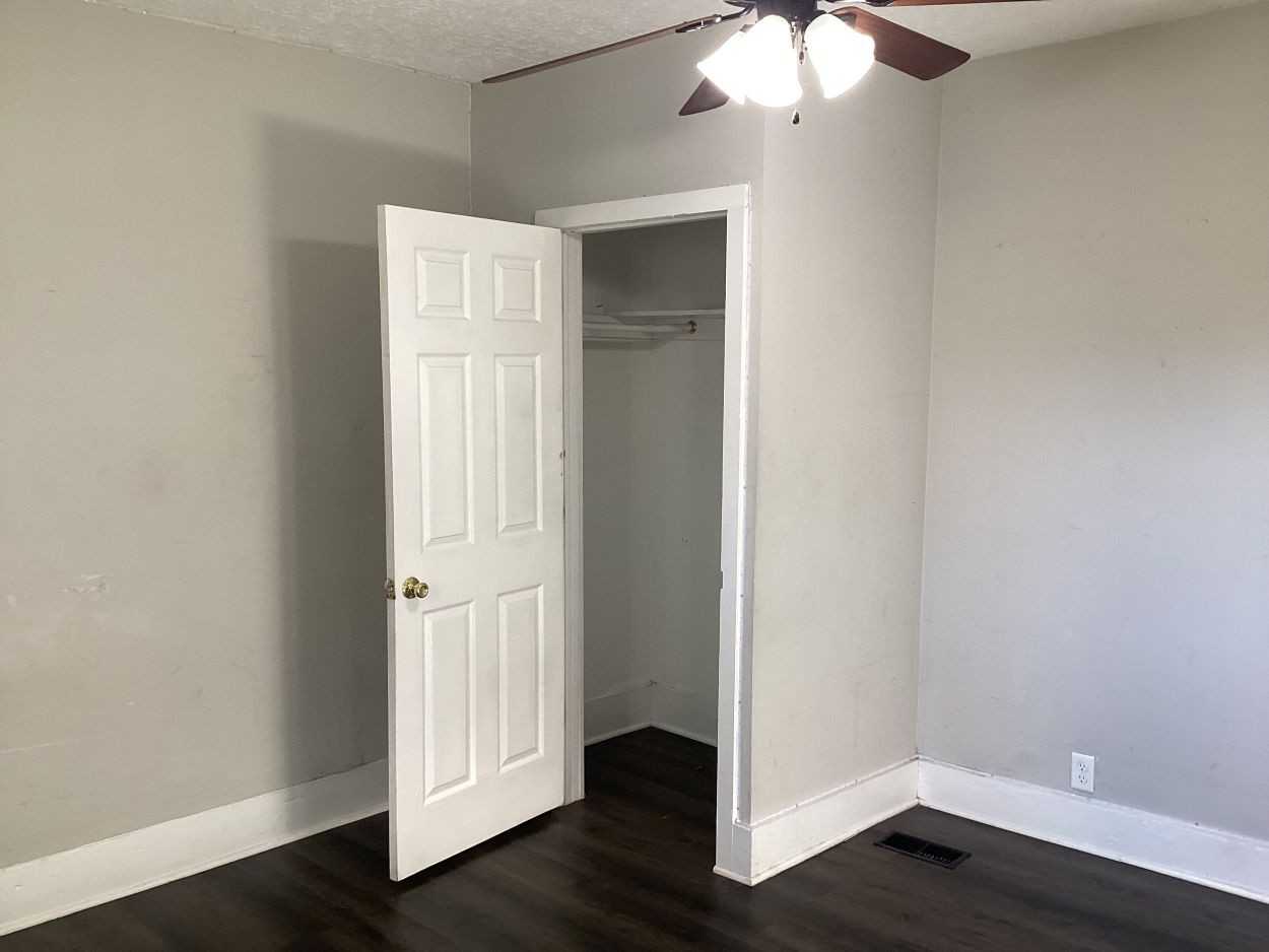 1330 Roache St #1 - Photo 6 of 8