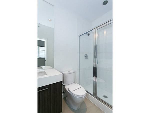 545 Foster Avenue #4F - Photo 4 of 13