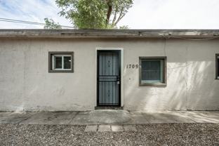 1709 1/2 Belmont Avenue #1/2 - Photo 1 of 1