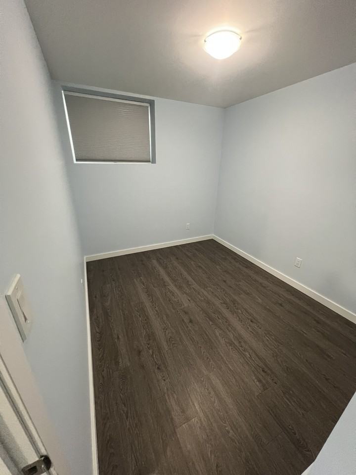 5009A 27 Ave Lowr - Photo 4 of 14