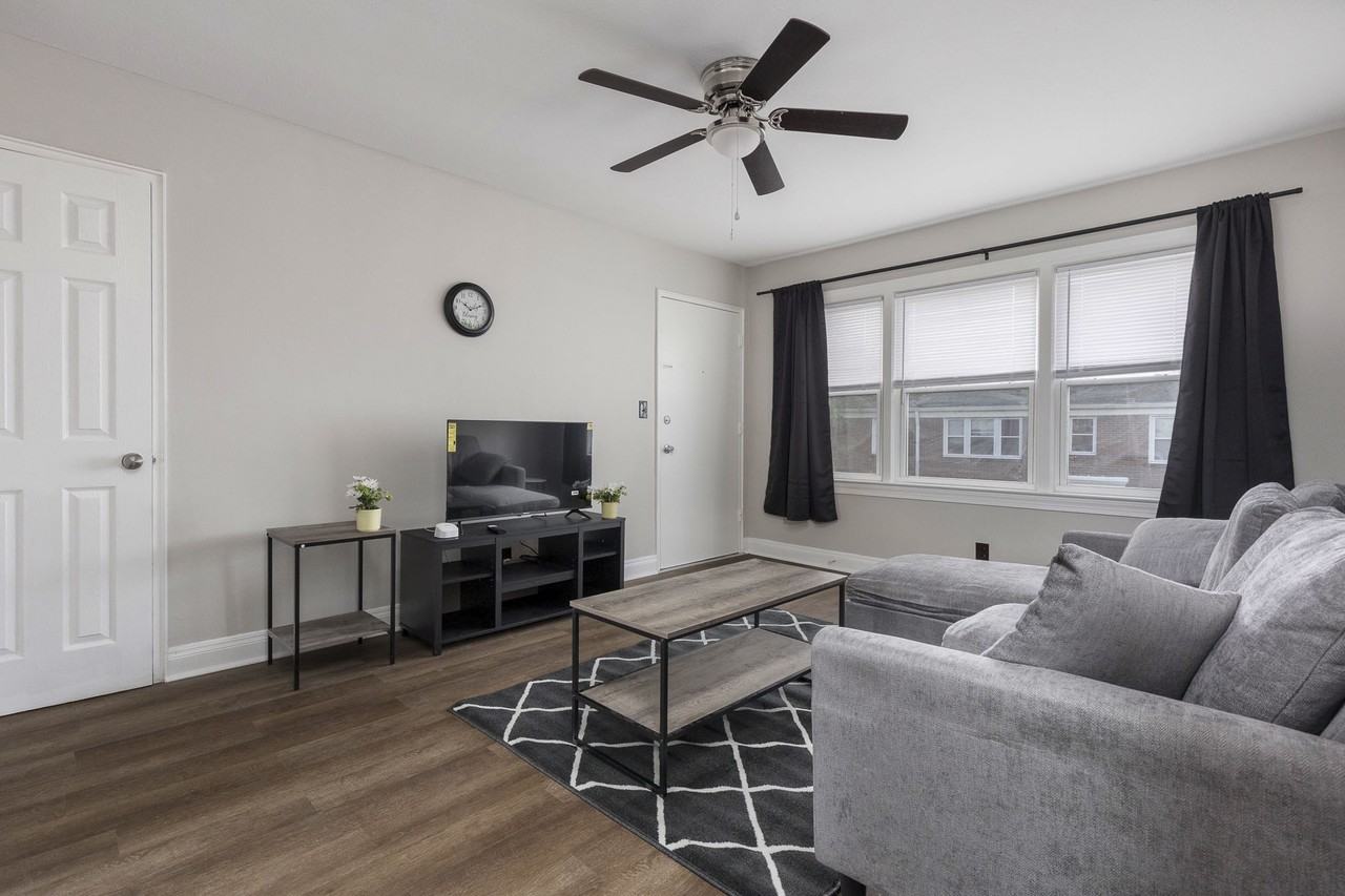 4600 4600 Southern ParkwayE1 - Photo 4 of 21