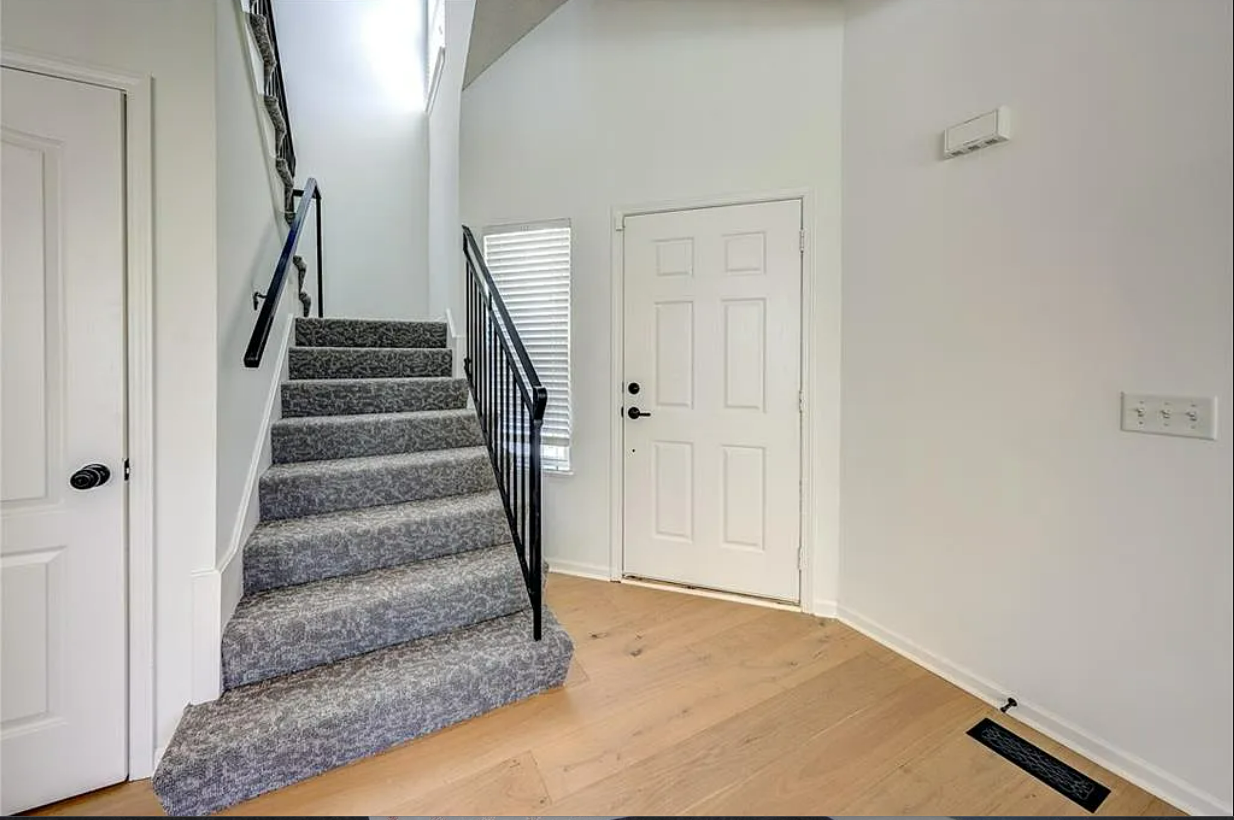 15922 W 91st Ter #1 - Photo 7 of 19