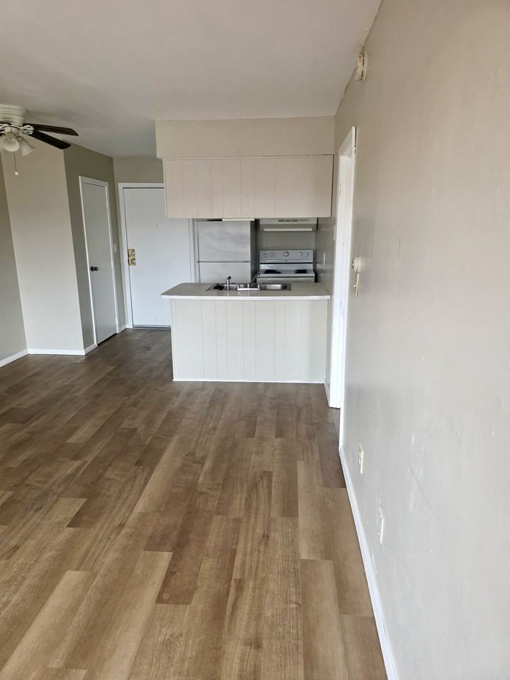 1355 Ohmer Ave #15 - Photo 2 of 11