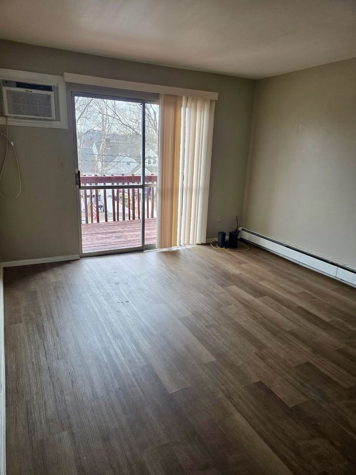 1355 Ohmer Ave #15 - Photo 3 of 11