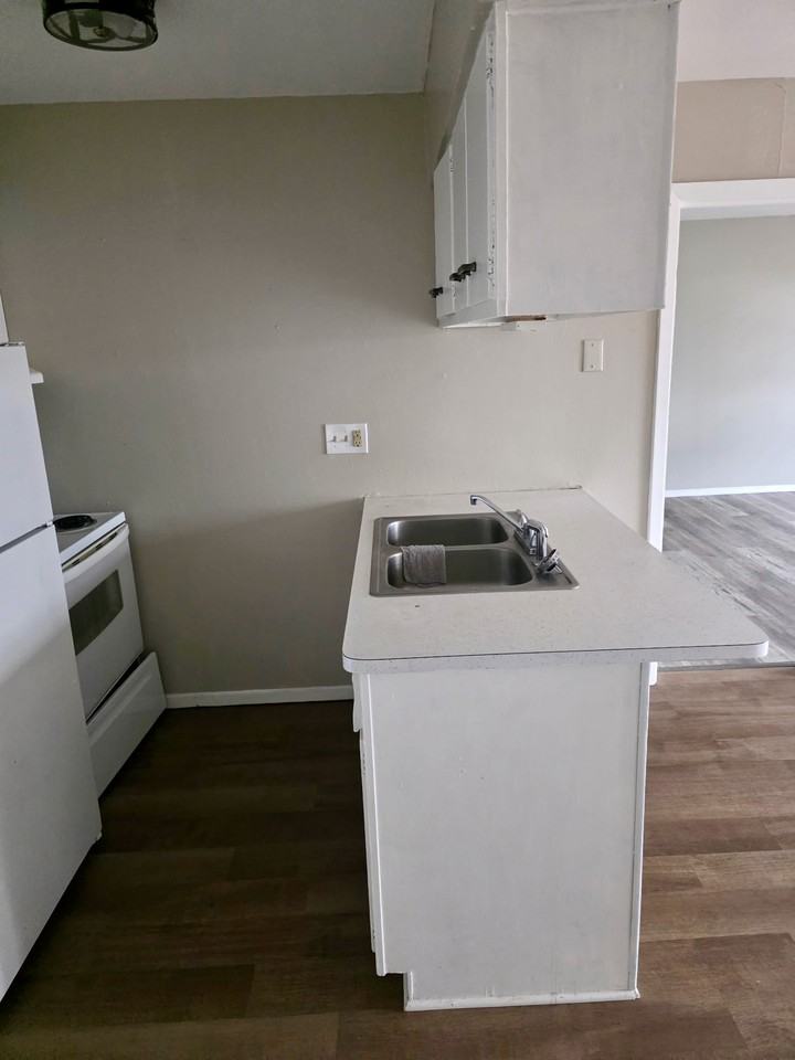 1355 Ohmer Ave #15 - Photo 5 of 11