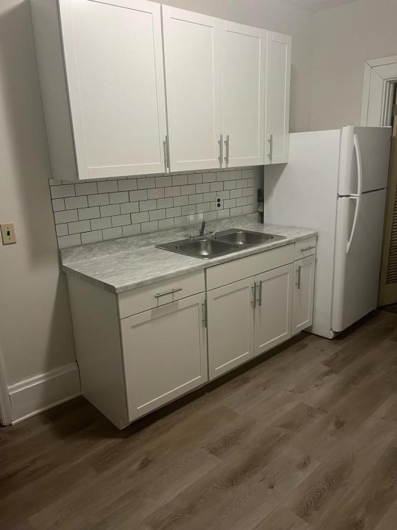 241 N Sandusky St - Photo 3 of 6