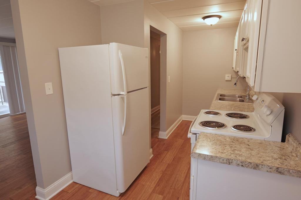 12544 Fairview Ave - Photo 5 of 12