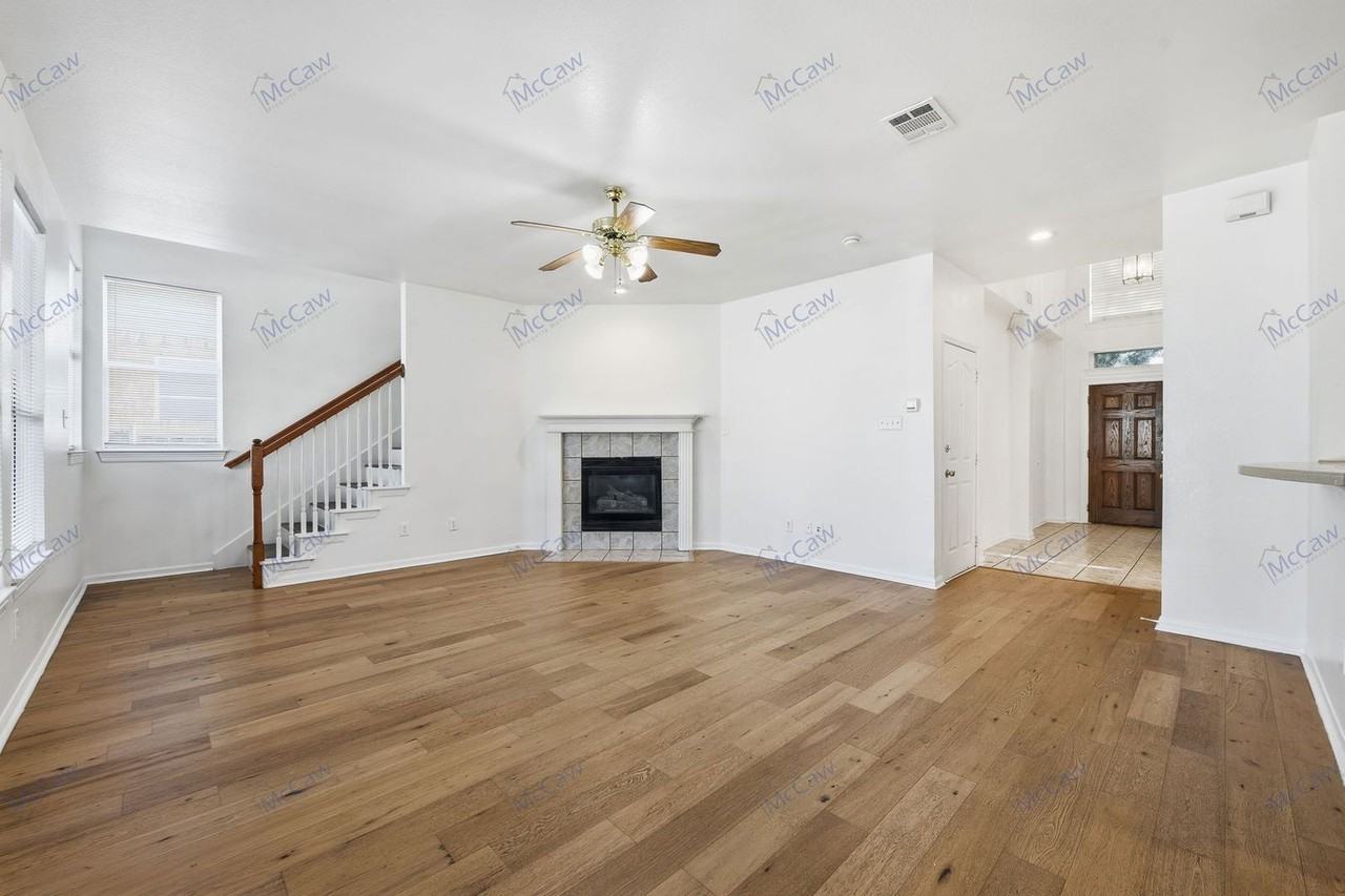 3833 Tidball Dr - Photo 5 of 35