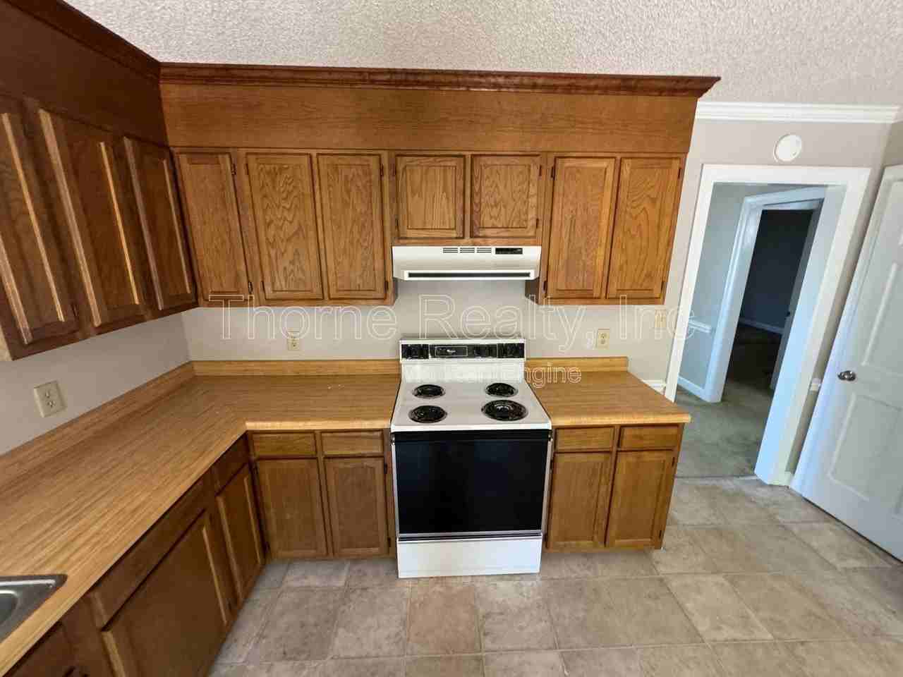 1907 Heritage Cir - Photo 5 of 11