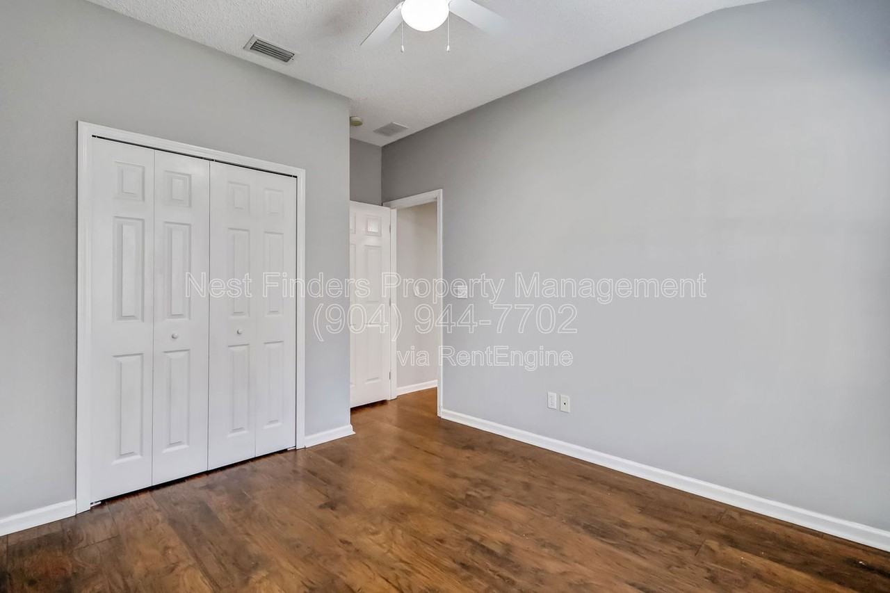 4613 W Catbrier Ct - Photo 6 of 46